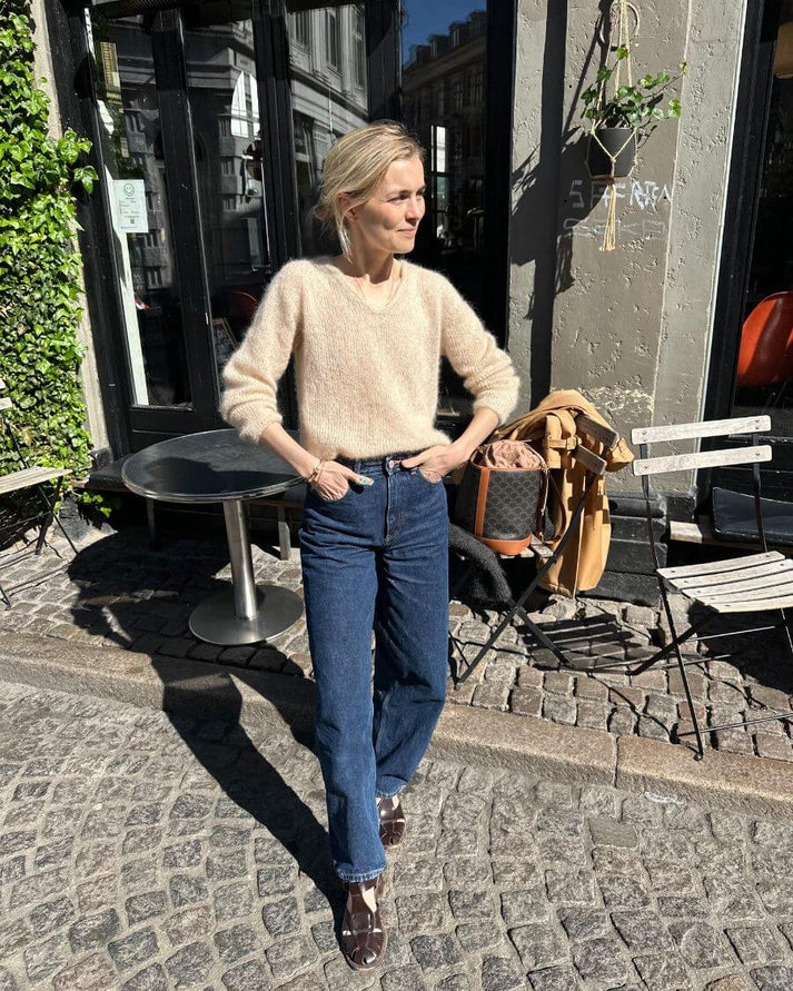 Hosen, Jeans, Erwachsener, Person, Frau
