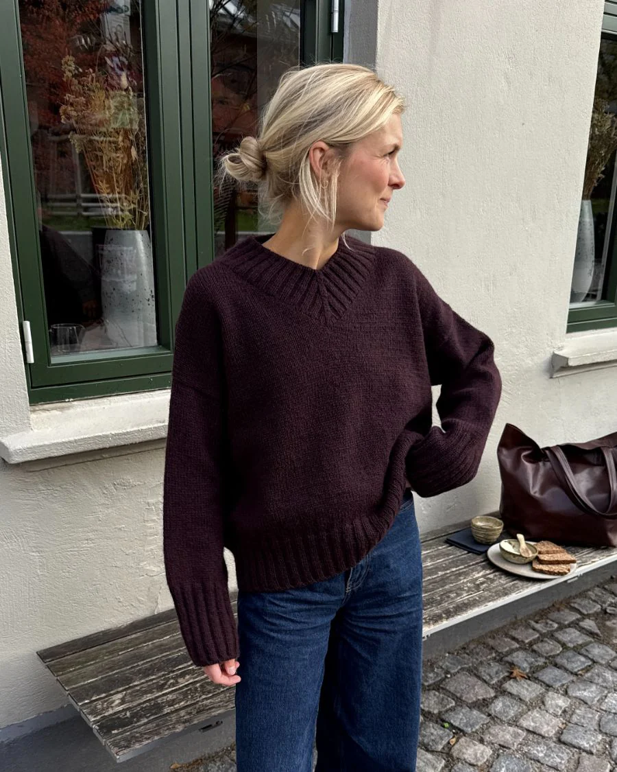 HANNAH SWEATER V-NECK -Strickanleitung von PetiteKnit