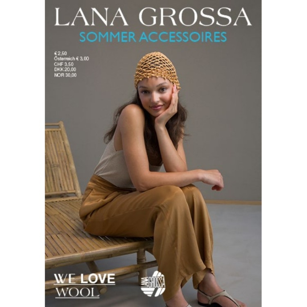 Sommerkleid, Khaki Hose, gefütterter Kopf, Strandstil, Holzstuhl